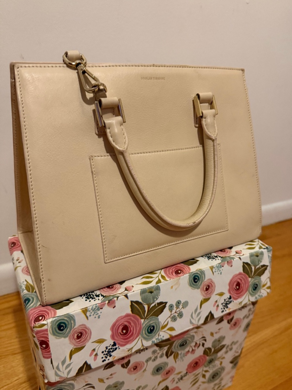 Scanlan Theodore Cream Leather Structured Tote Bag | Shoulder & Crossbody
